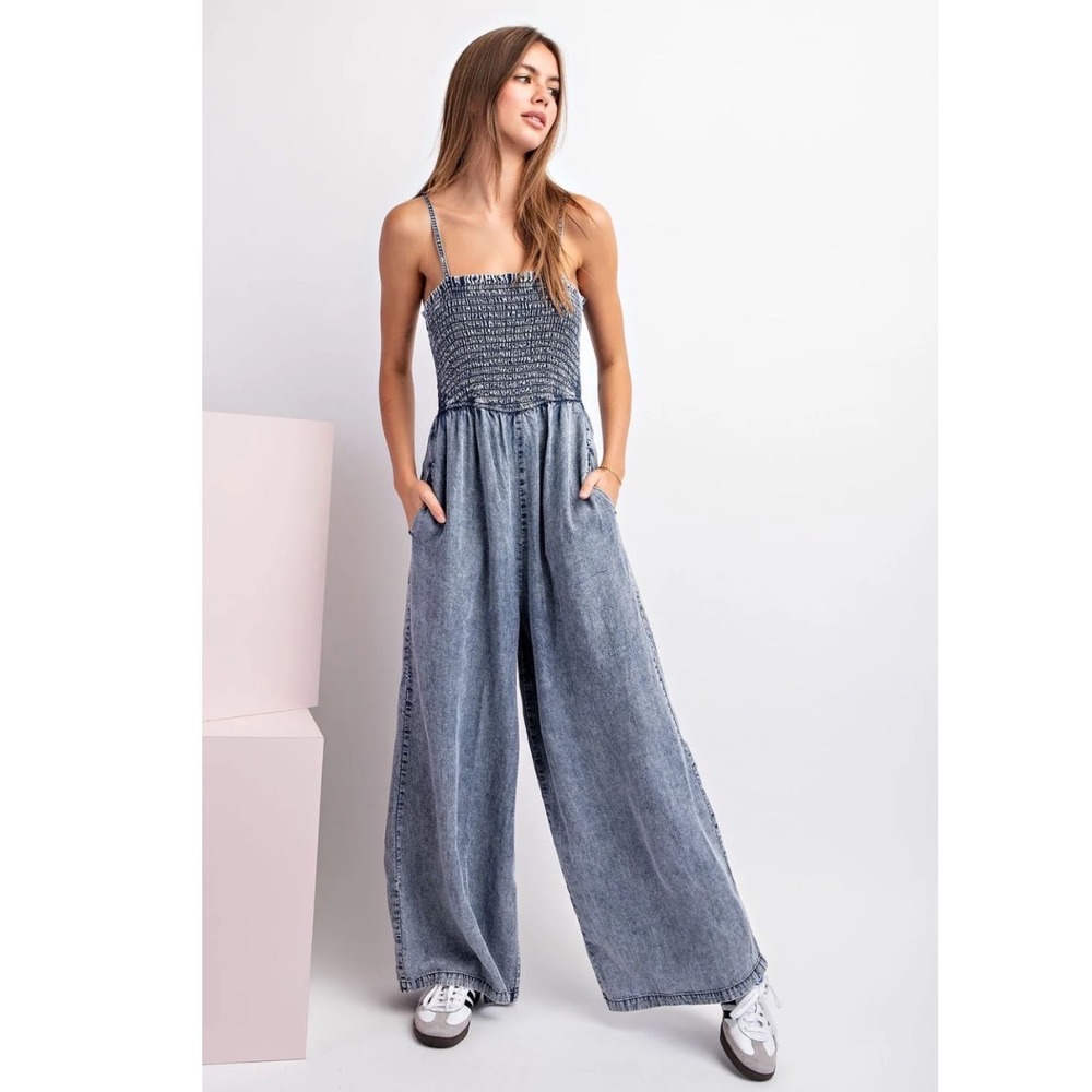 Aaron & Amber Women Blue Smocked Denim Wide Leg Jumpsuit Small Pockets